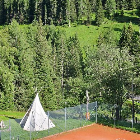 Kinder- Und Familienhotel Nockalm Innerkrems Luaran gambar