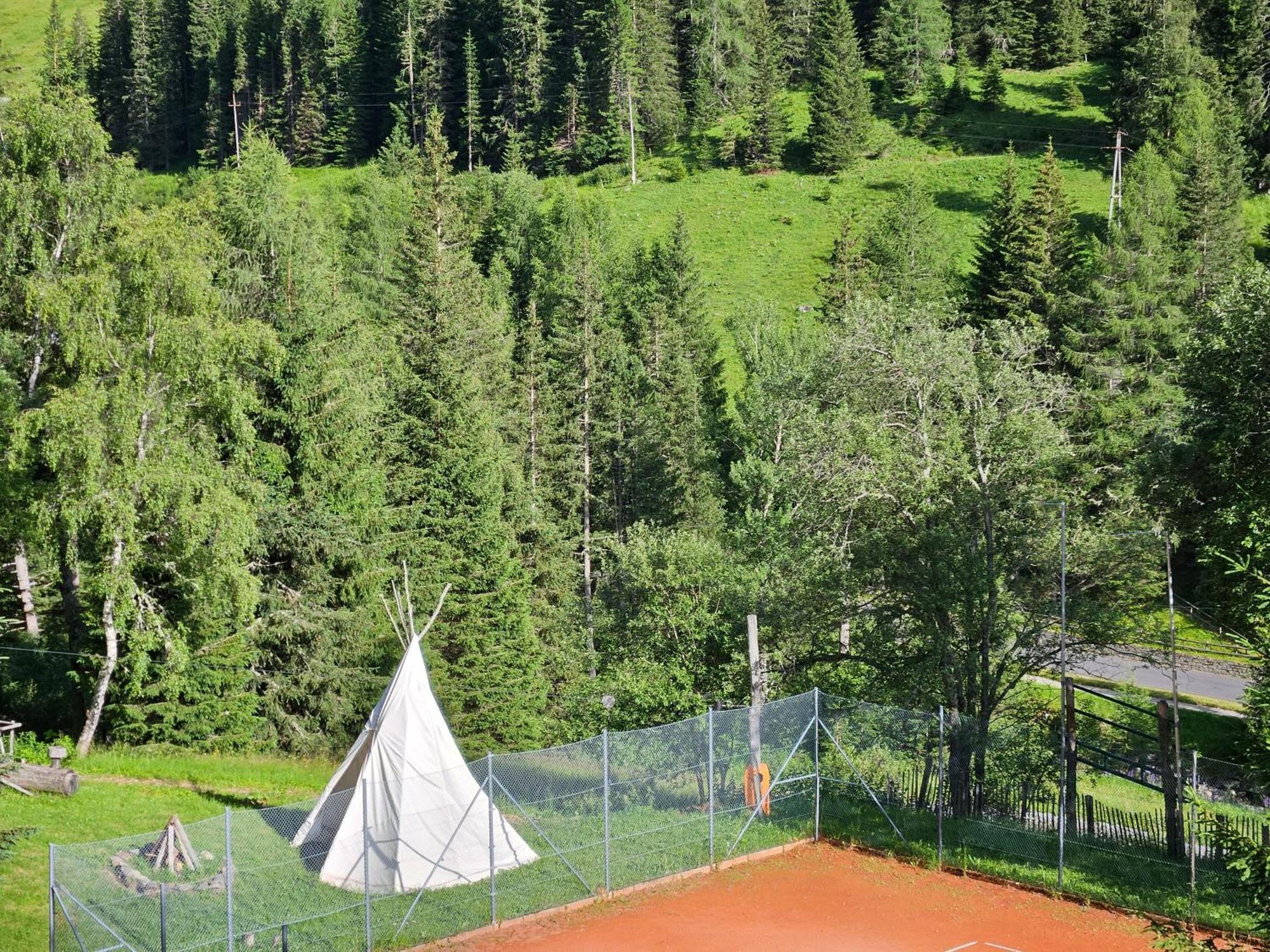 Kinder- Und Familienhotel Nockalm Innerkrems Luaran gambar