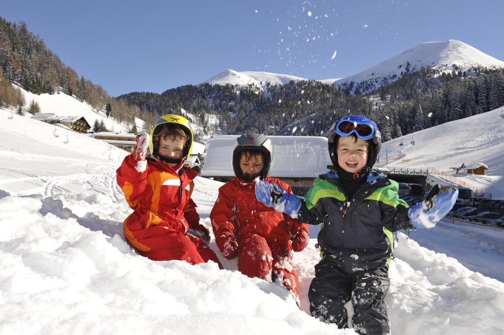 Kinder- Und Familienhotel Nockalm Innerkrems Bilik gambar