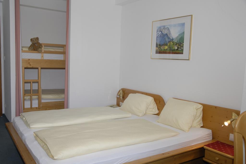 Kinder- Und Familienhotel Nockalm Innerkrems Luaran gambar