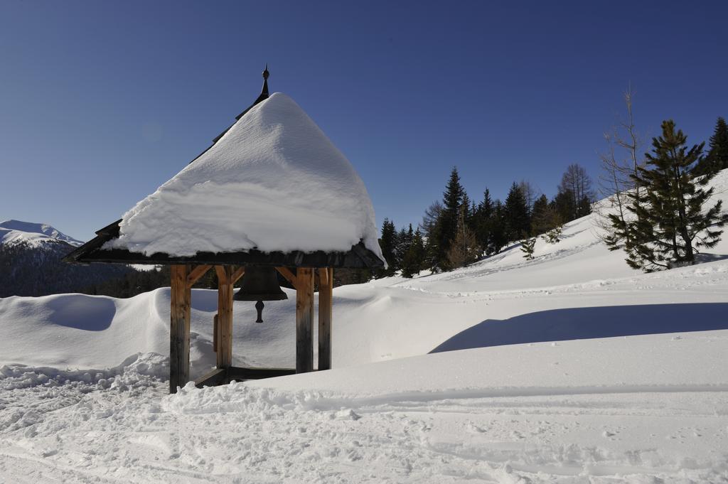 Kinder- Und Familienhotel Nockalm Innerkrems Luaran gambar