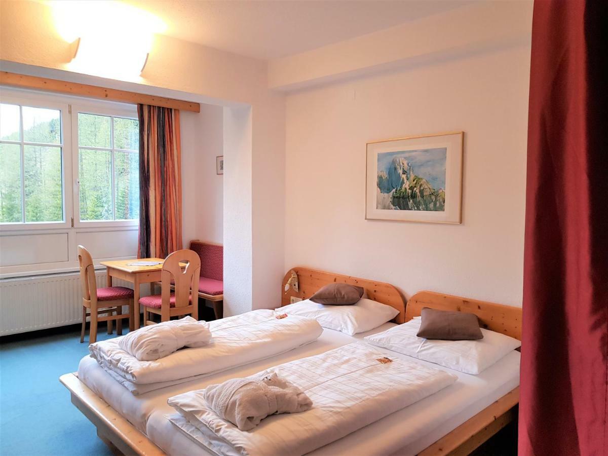 Kinder- Und Familienhotel Nockalm Innerkrems Luaran gambar
