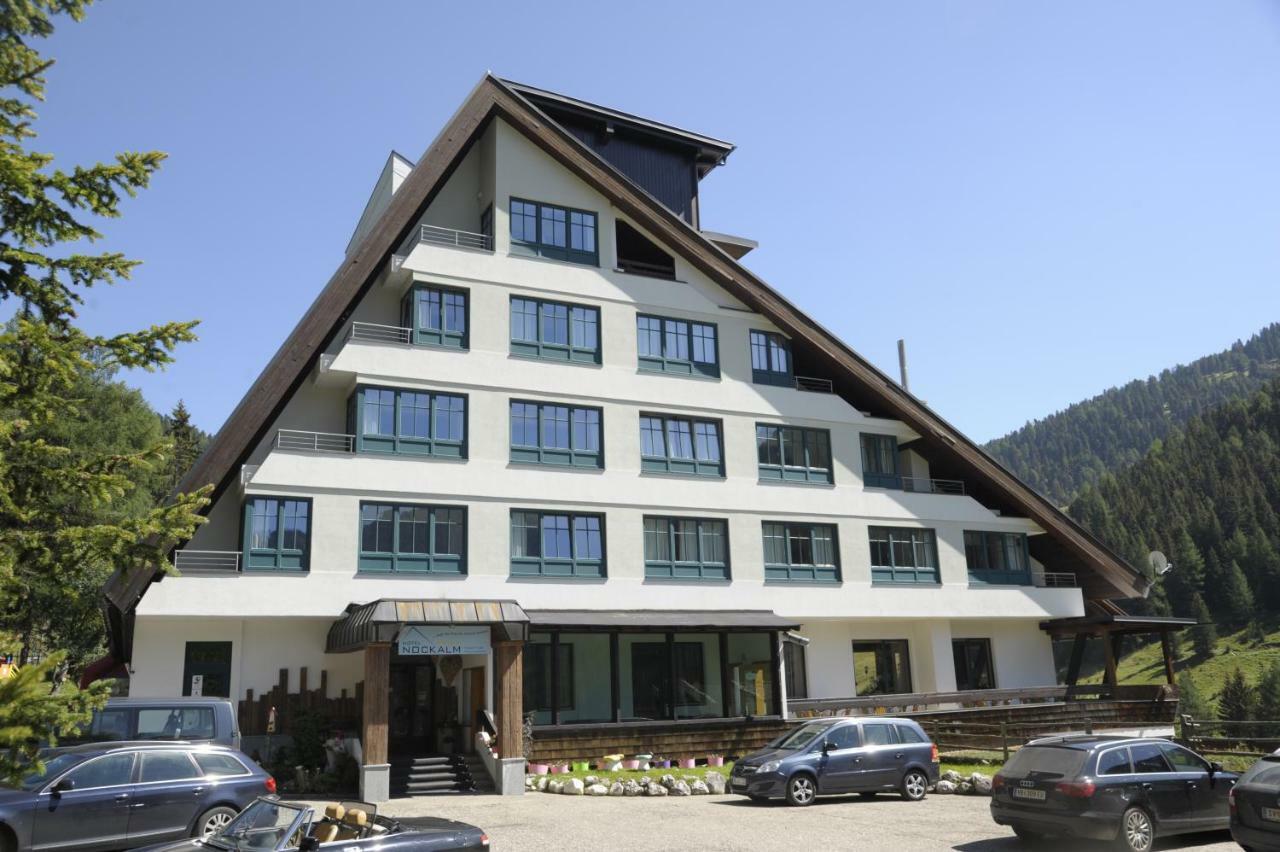 Kinder- Und Familienhotel Nockalm Innerkrems Luaran gambar